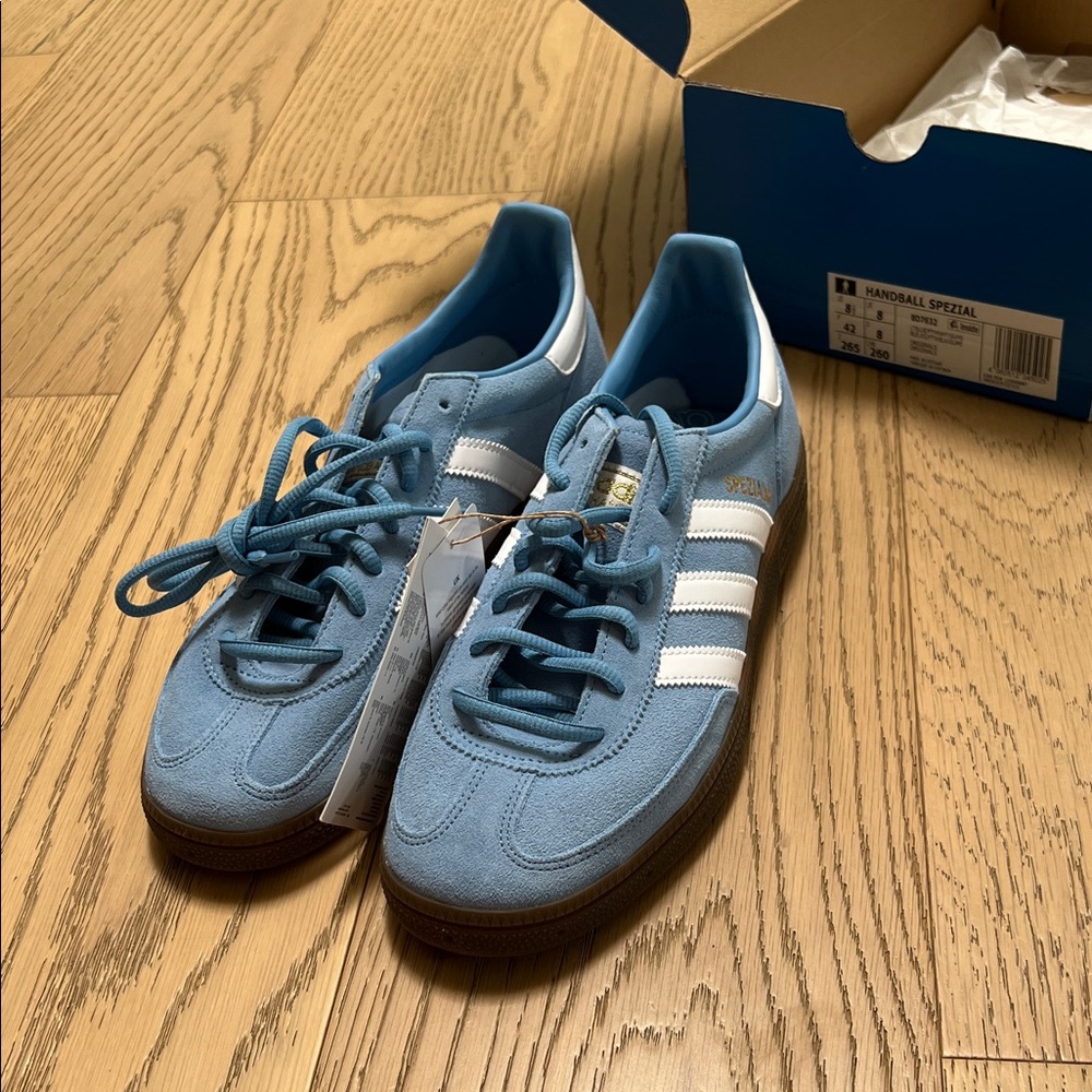 Adidas Men's Light Blue and White Spezial Sneakers